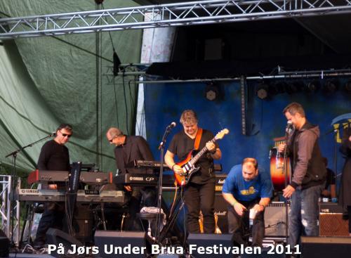 pa-jors_under-brua-2011-3-of-62